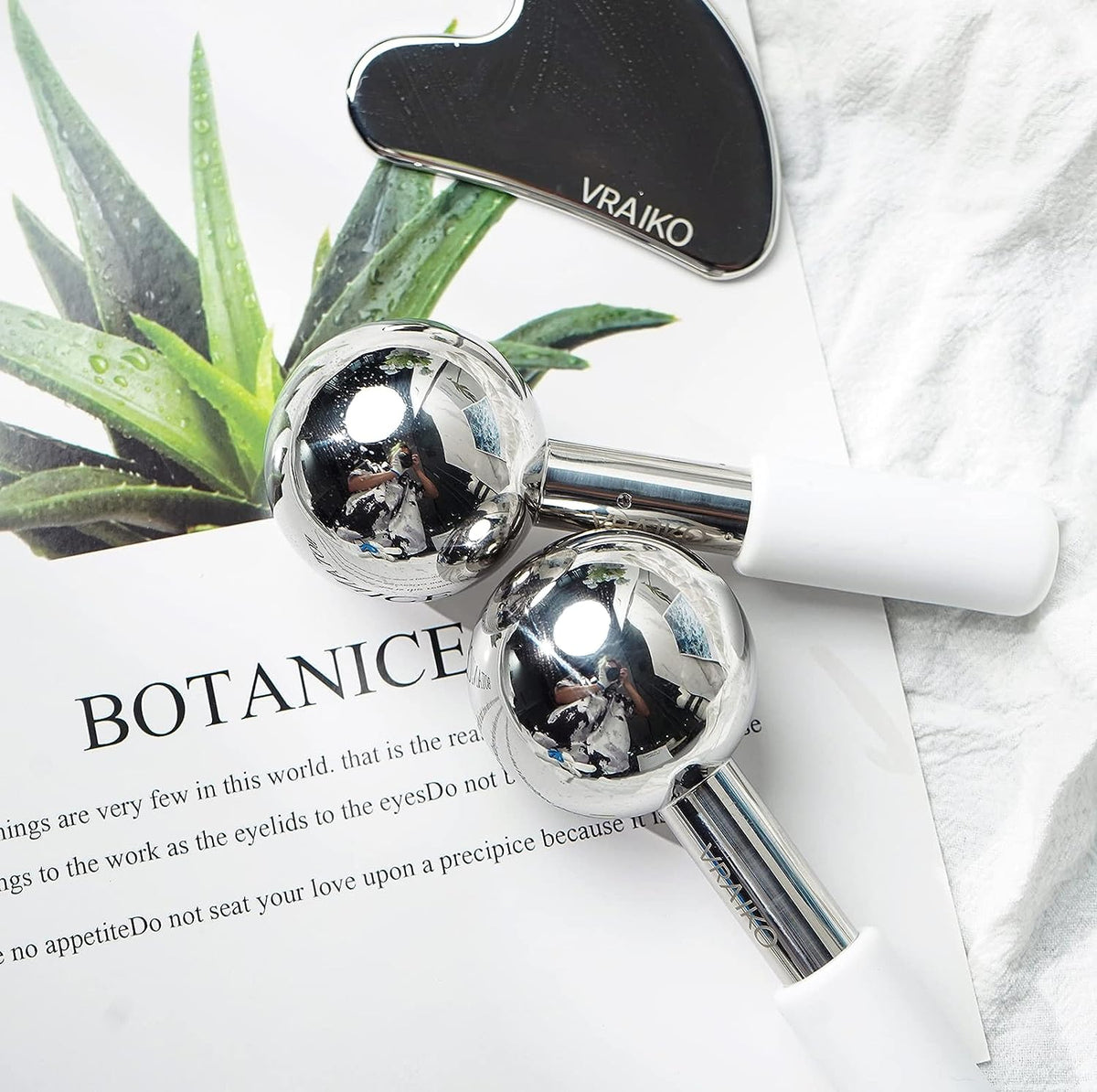 Cryo Globes & Gua Sha Set – Stainless Steel, White